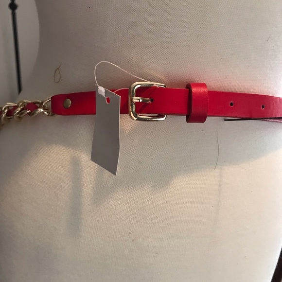 Red Chain Belt - Picture 1 of 3